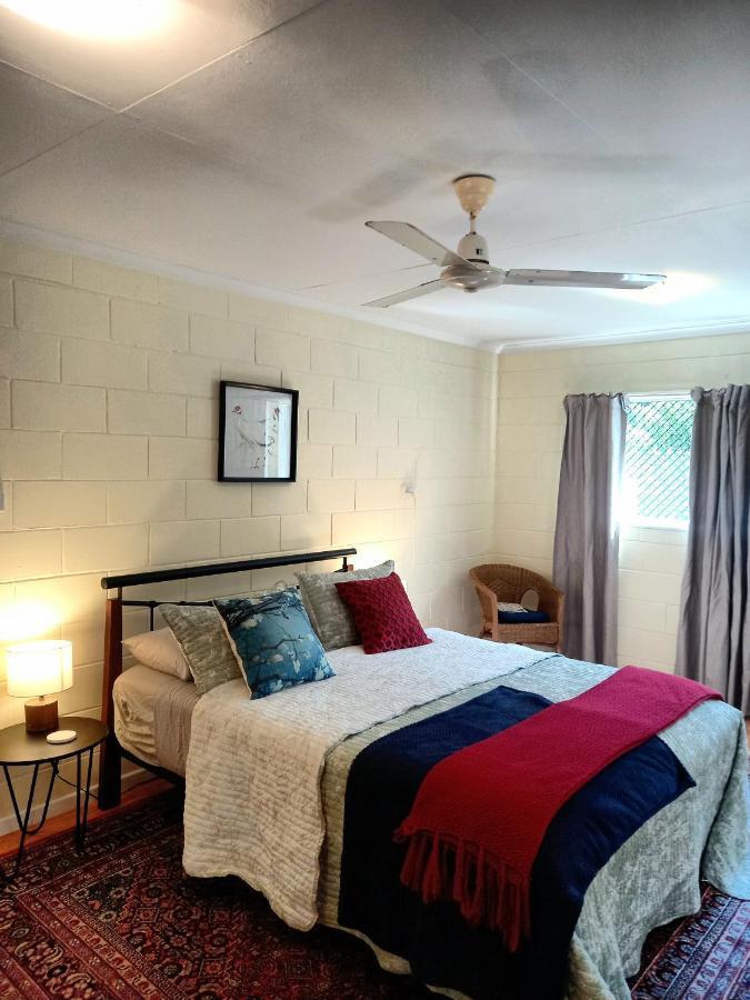J & Ella'S Holiday House - 2 Bedroom, 2 Bathroom Home Cooktown Exterior photo