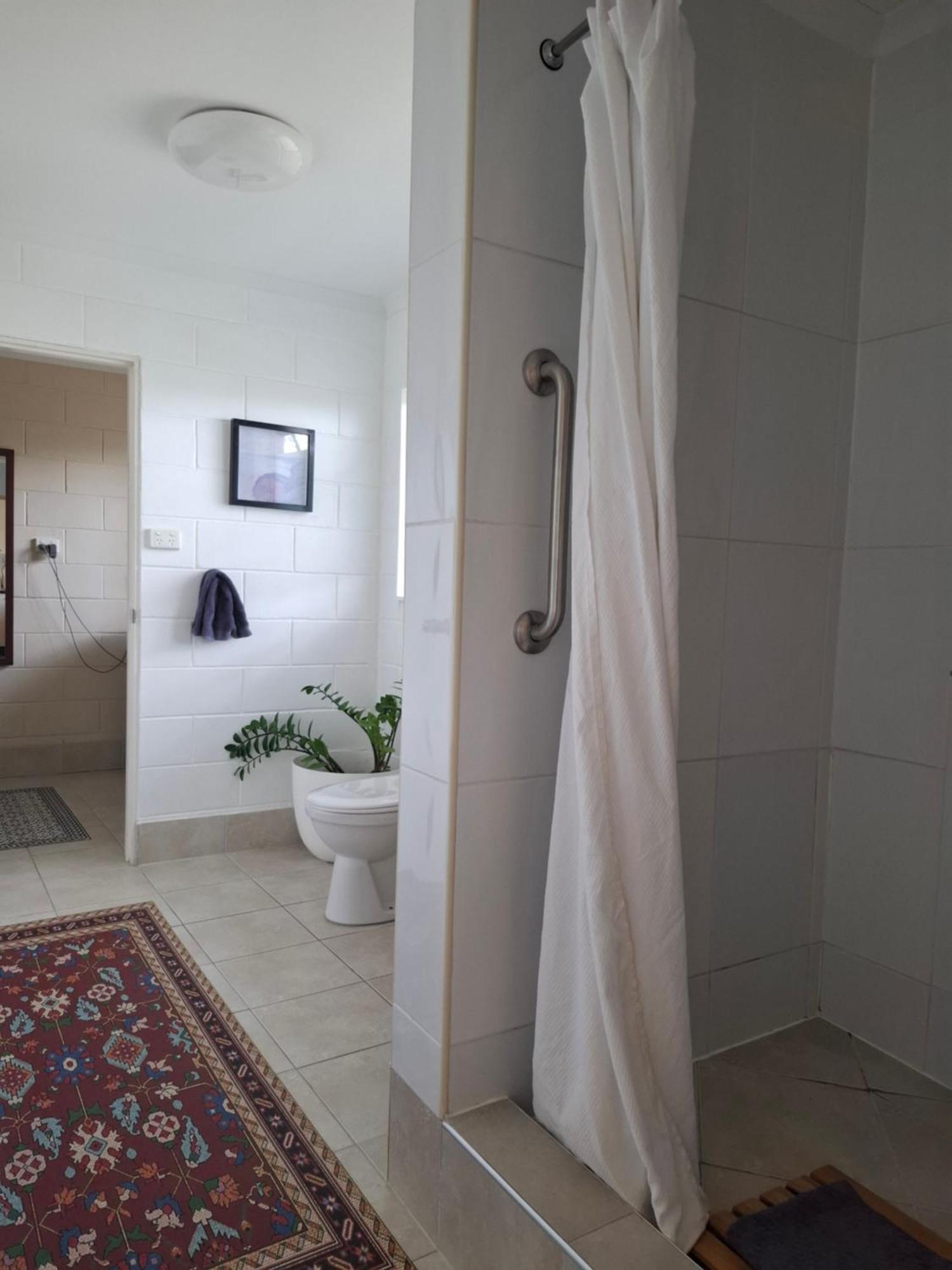 J & Ella'S Holiday House - 2 Bedroom, 2 Bathroom Home Cooktown Exterior photo
